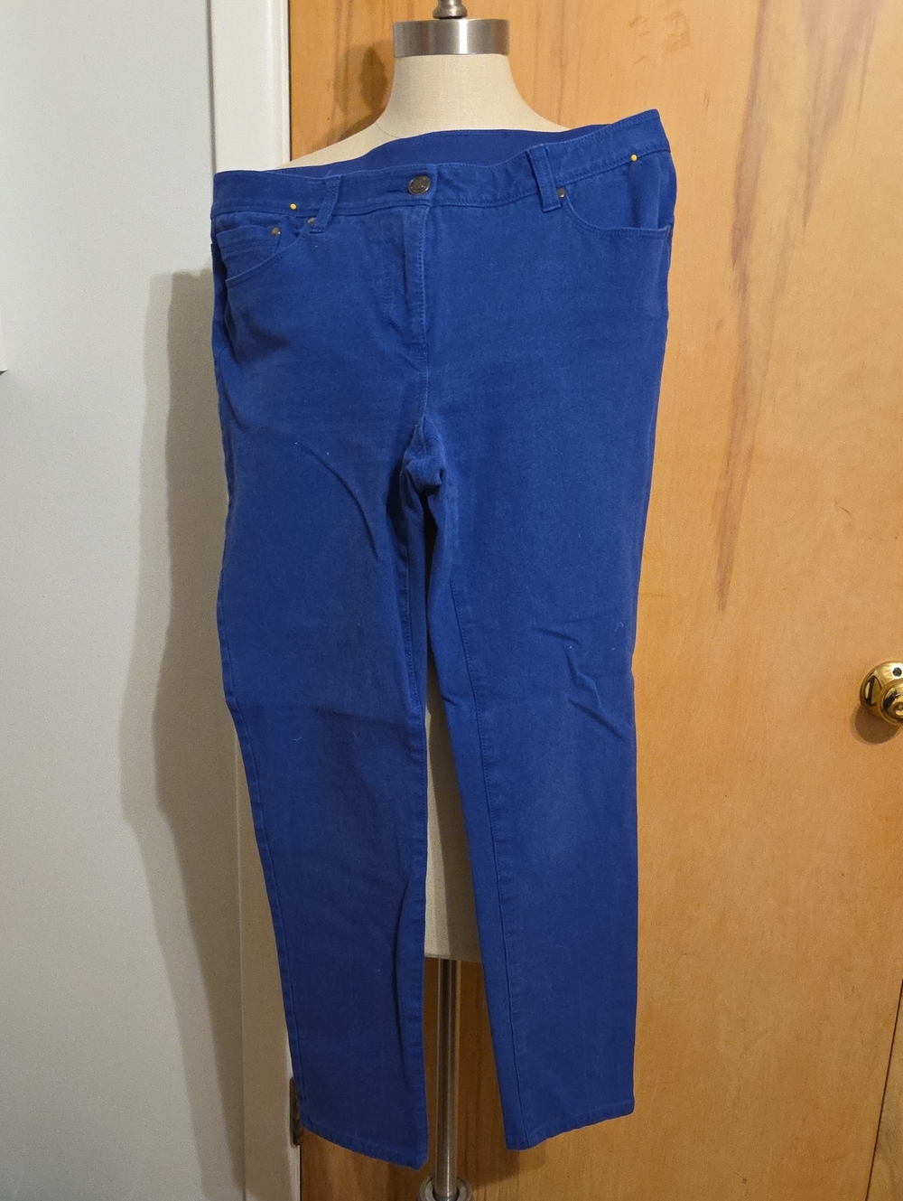 Chico's So Slimming Cobalt Blue Stretch Skinny Pants